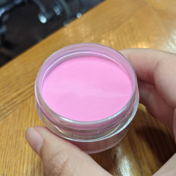 Slick Pour Powder - Picture 2 of 2